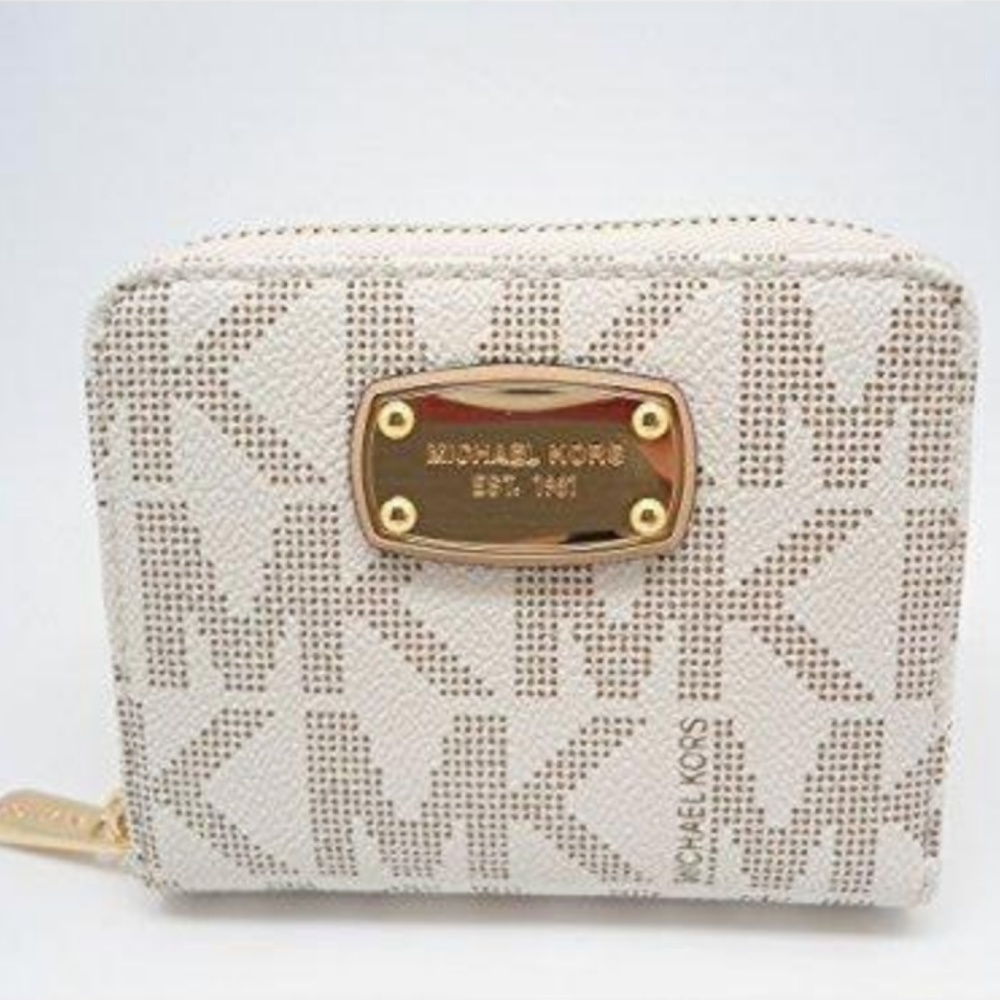 MK White Wallet